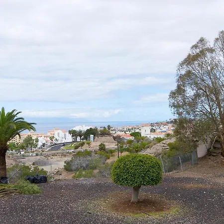 Apartment Sea View, Newly Renovated, 2 Bedrooms In *